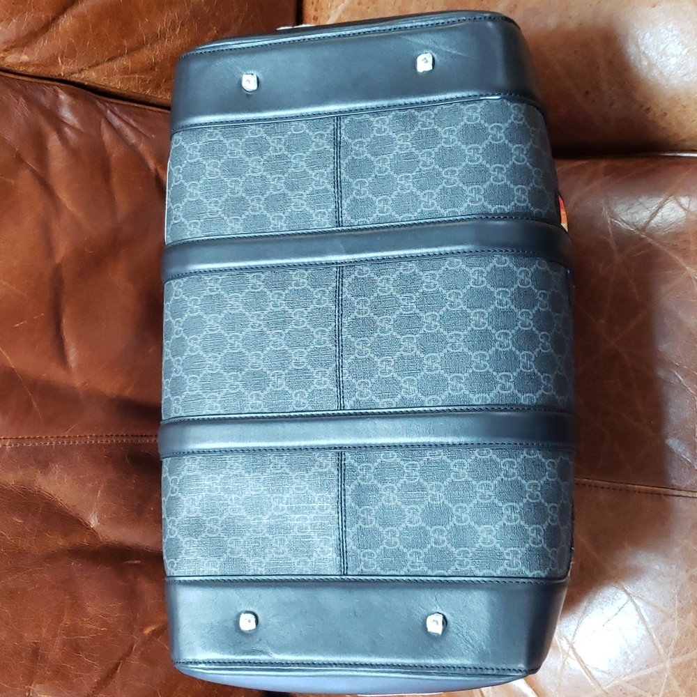 Gucci - Picture 3 of 16